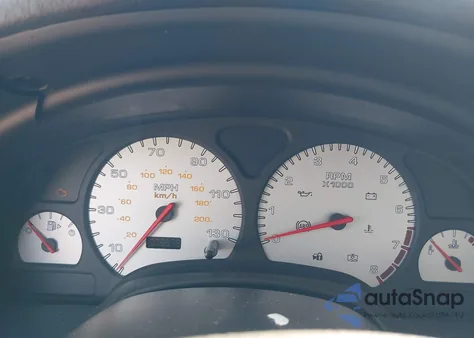 2004 Saturn L300 3 z USA, uszkodzony, nr VIN 1G8JL54R54Y520827